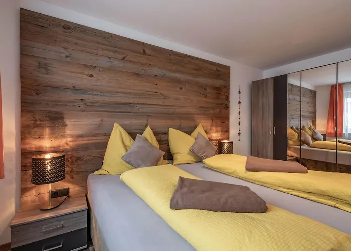 Zillerstuebchen アパート シュリッタース